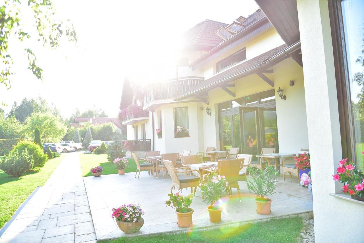 Natura Family Resort Avrig Luaran gambar