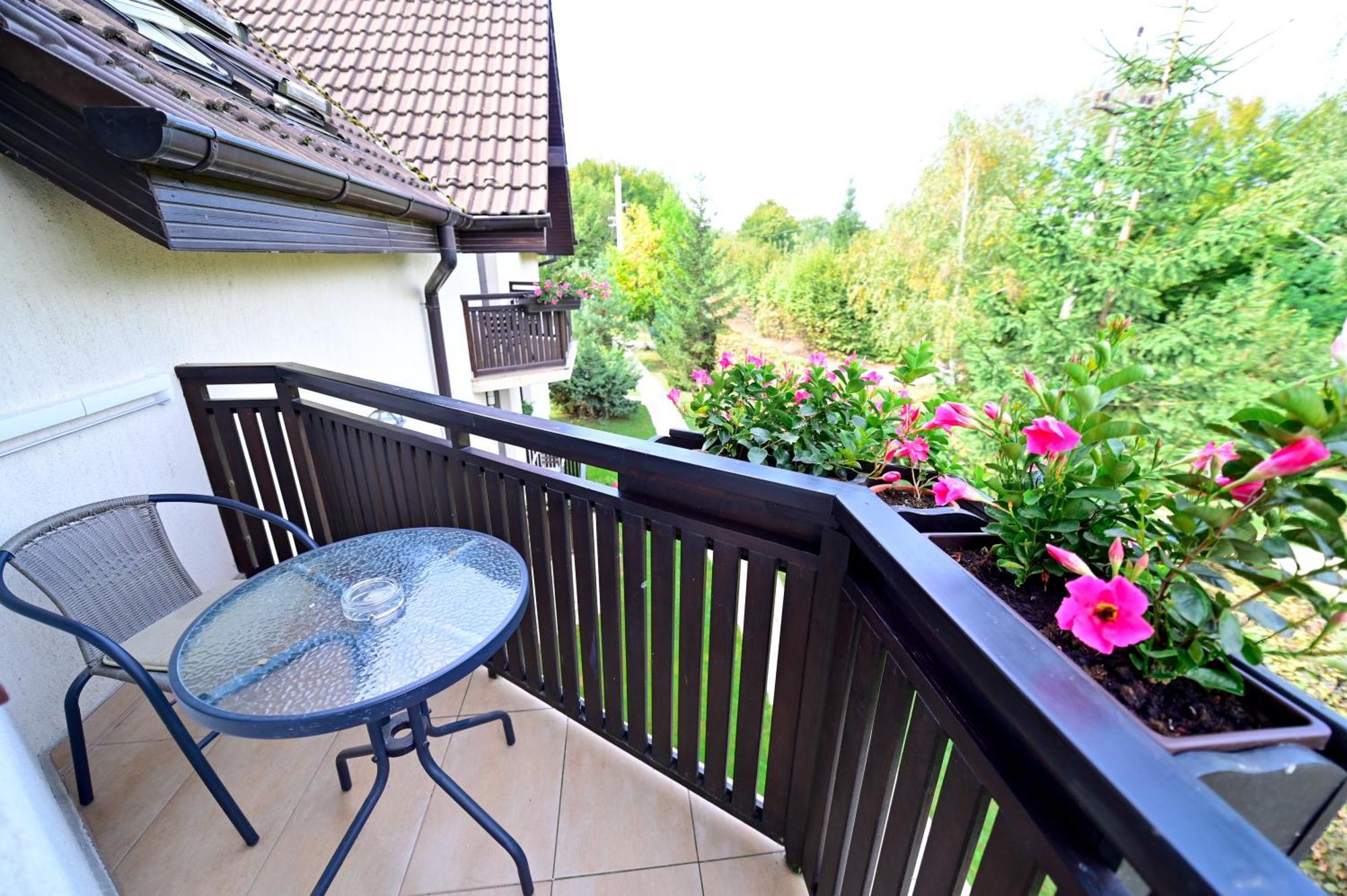 Natura Family Resort Avrig Luaran gambar