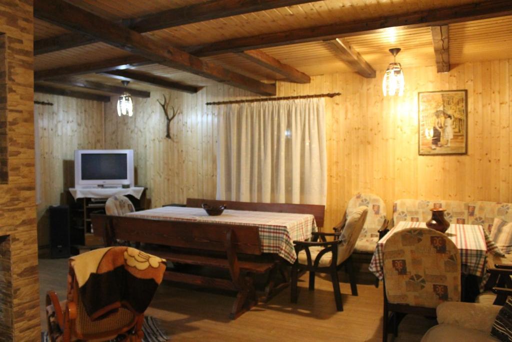 Natura Family Resort Avrig Bilik gambar